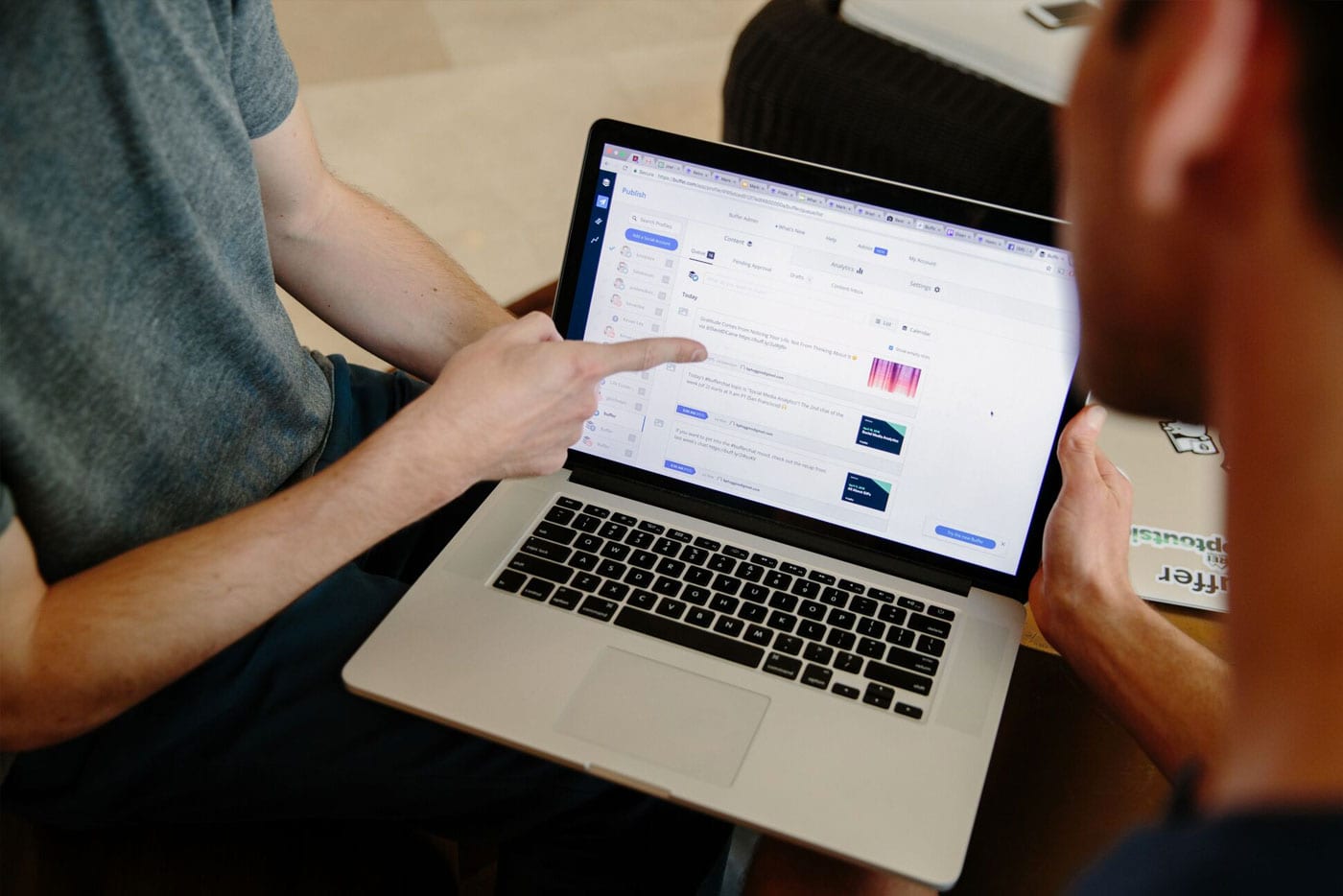 Tech how-to Schedule tweets without any extra programs